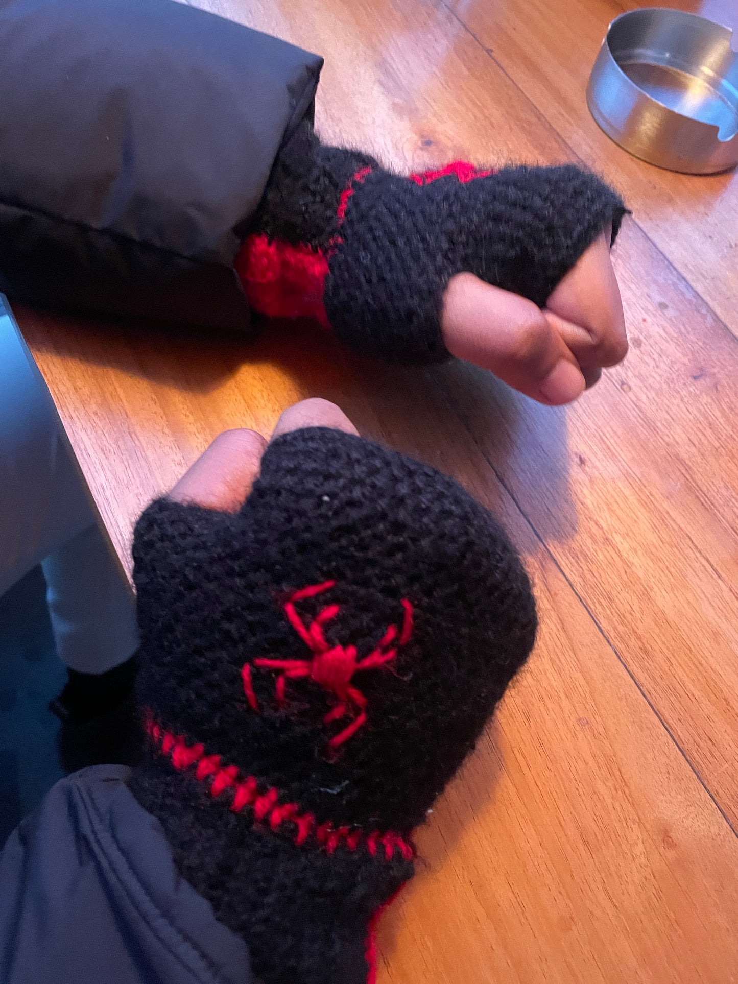 Spiderman hand-warmers